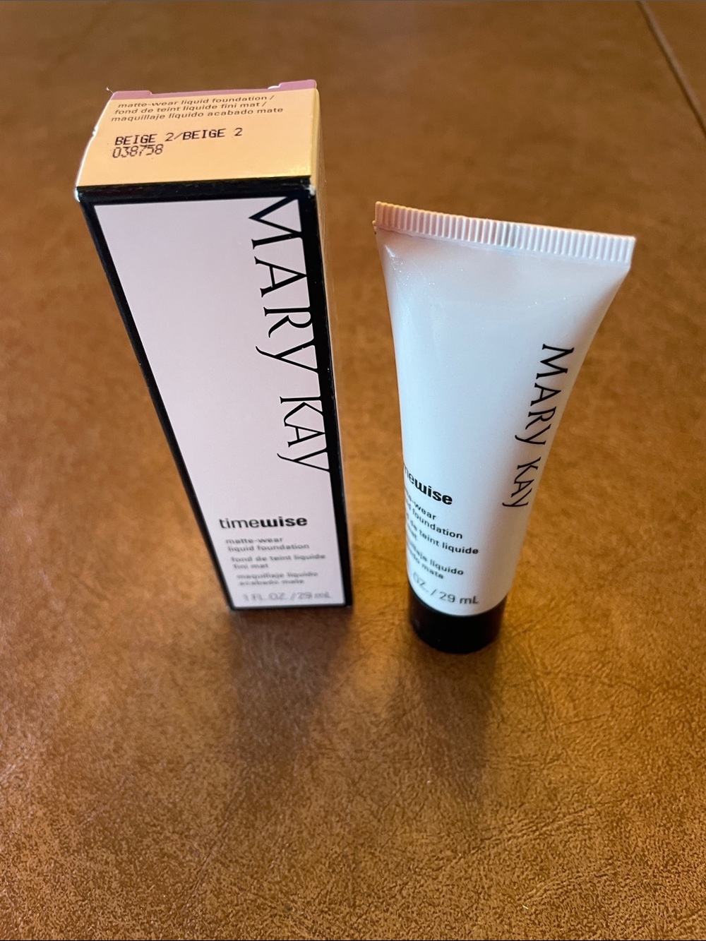 Mary Kay Discontinued TimeWise Liquid Matte Foundation - Beige 2 - New